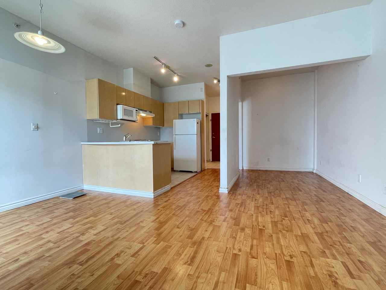 1239 West Georgia Street #180*