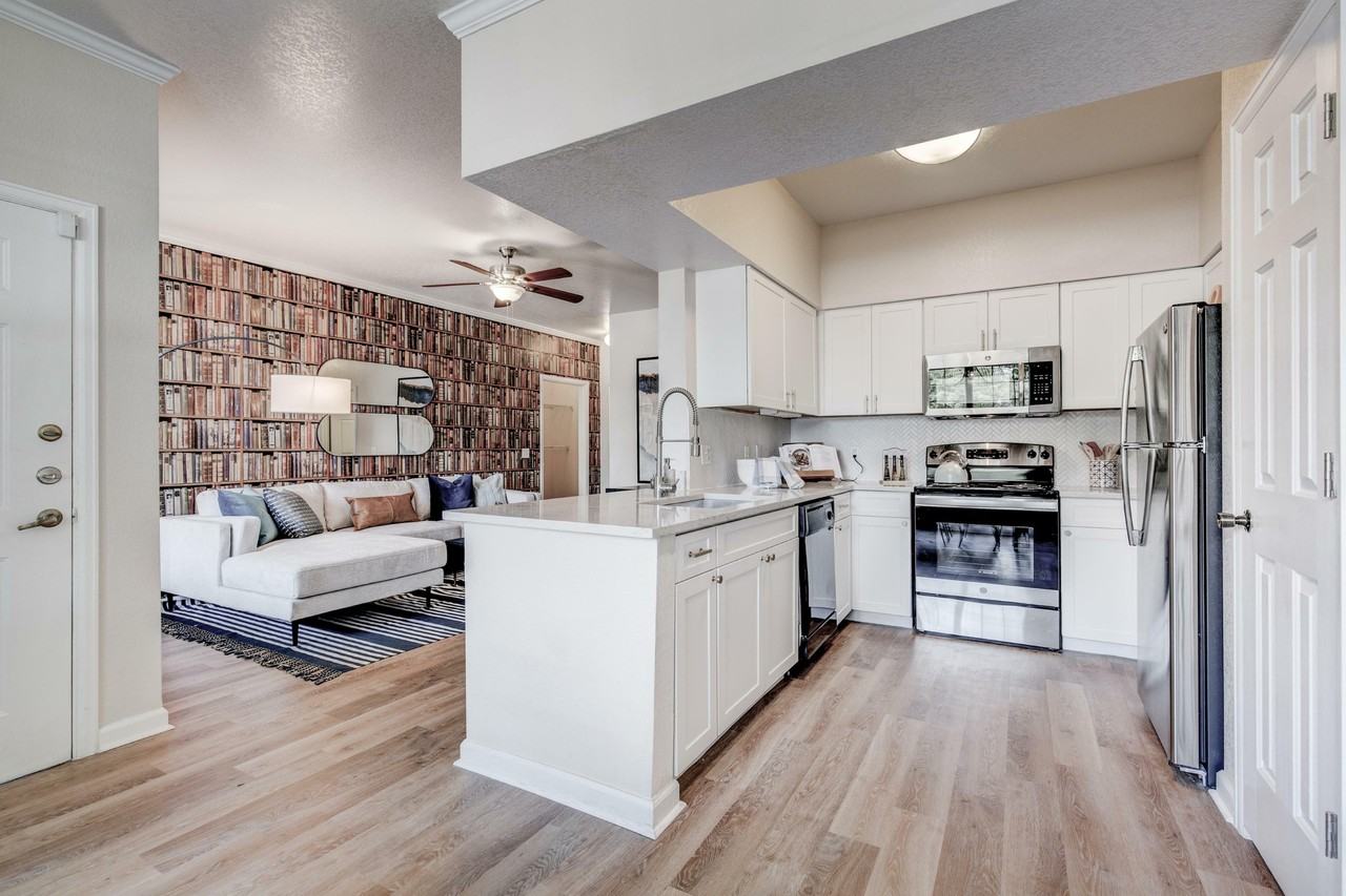 Westcliff - Photo 2 of 50