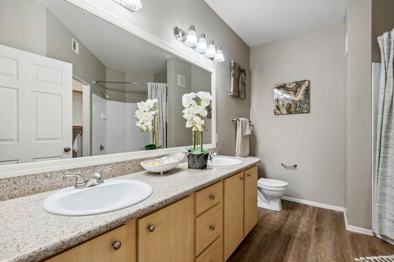 Terraces at Glassford Hill - Photo 7 of 44