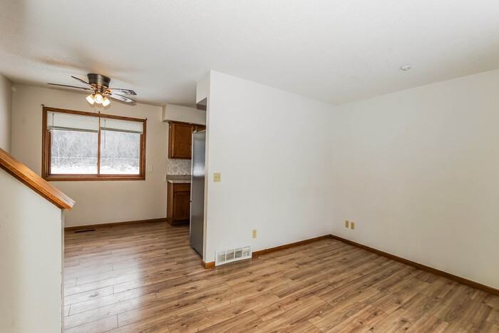 966 Chestnut St - Photo 2 of 9