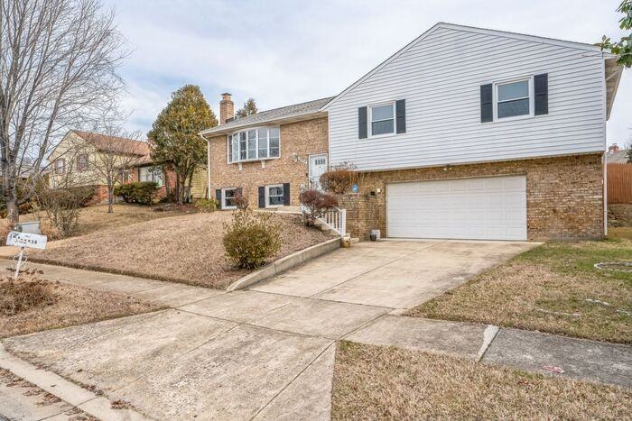 12814 Whiteholm Dr - Photo 2 of 23