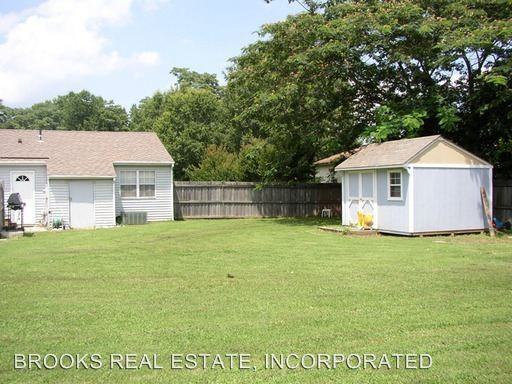 105 Highfield Dr - Photo 3 of 4