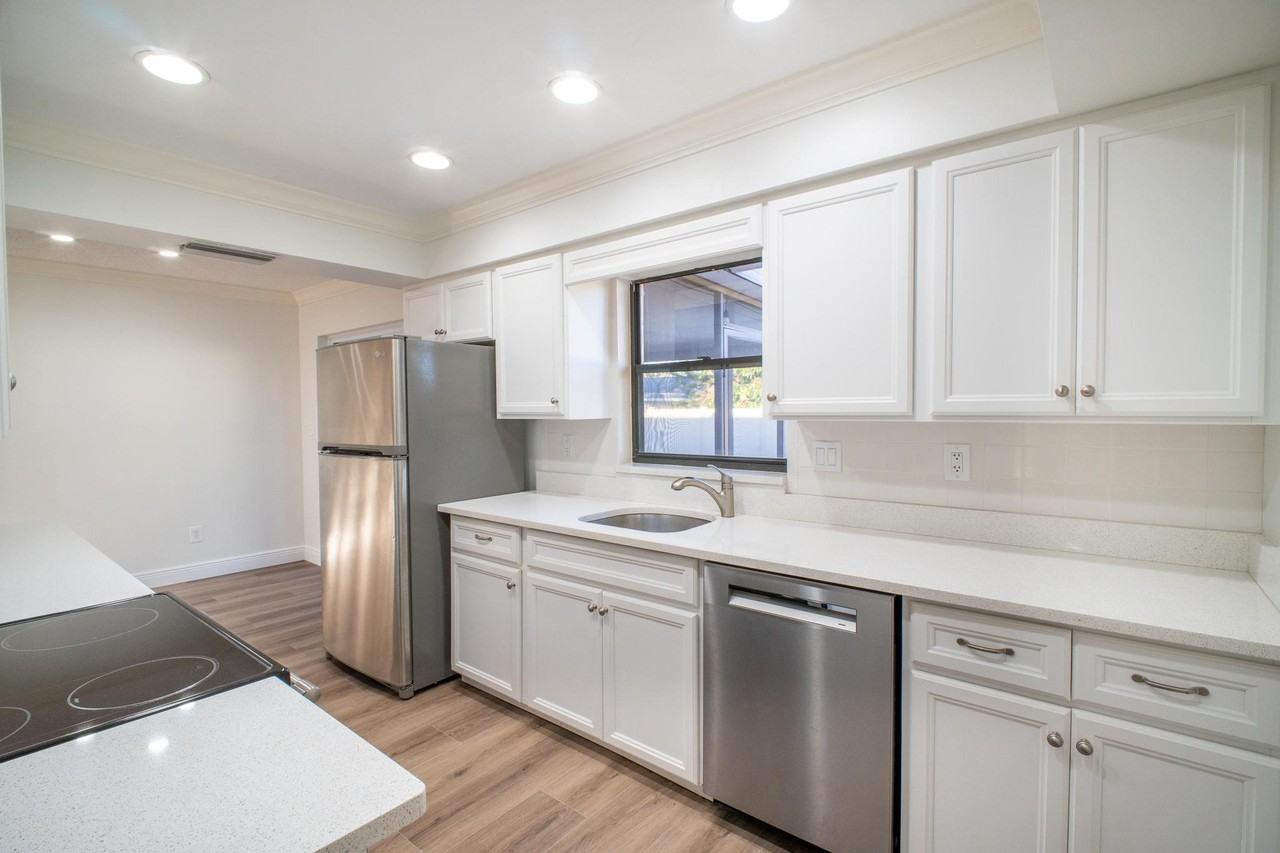 2139 Upton Ave #NA - Photo 7 of 23