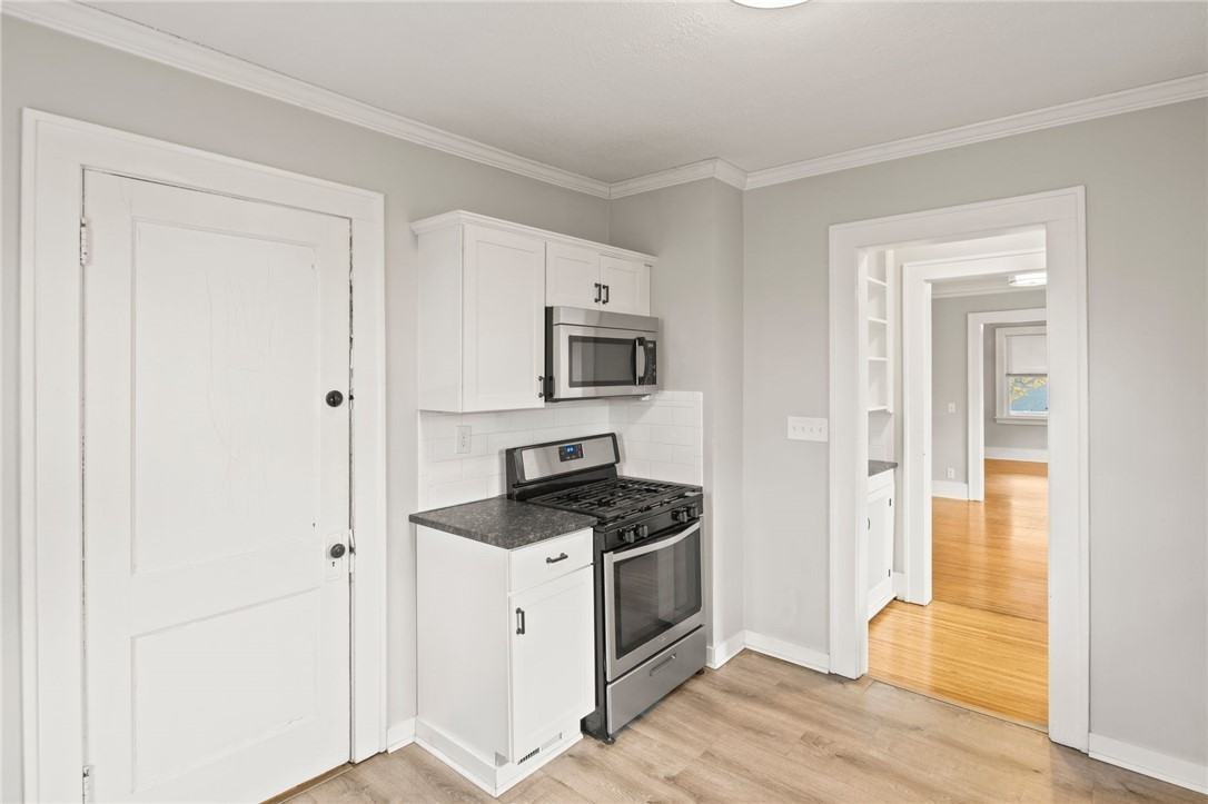 33 Coventry Ave - Photo 3 of 22