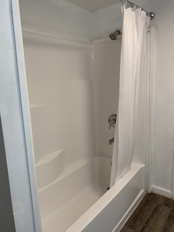 4524 Willowbrook Blvd #NA - Photo 4 of 8