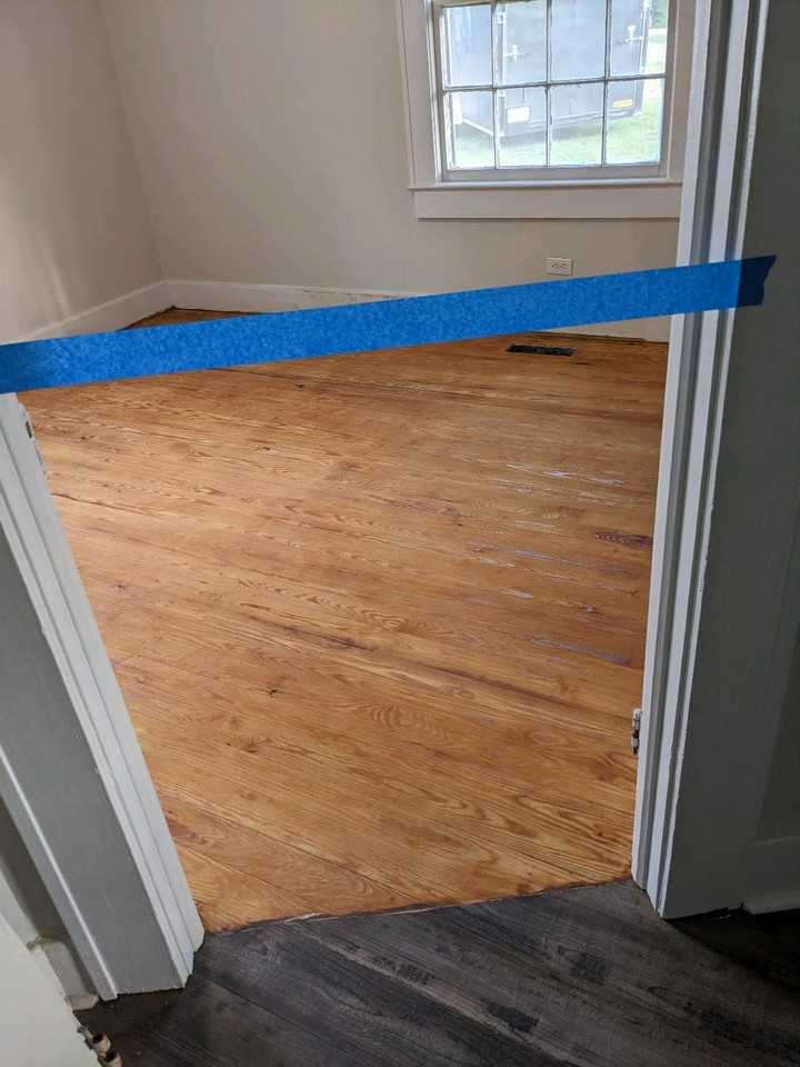 1026 Spencer Ln #NA - Photo 3 of 7