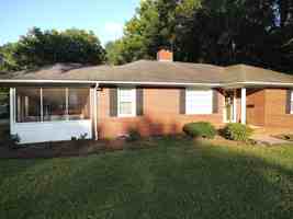 featured image of 729 Grove Ave #NA