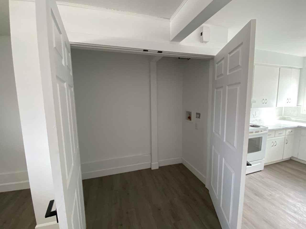 972 Meadow Avenue #972 - Photo 2 of 9