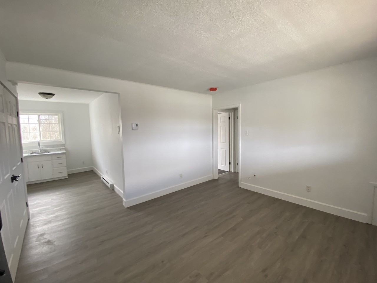 972 Meadow Avenue #972 - Photo 3 of 9