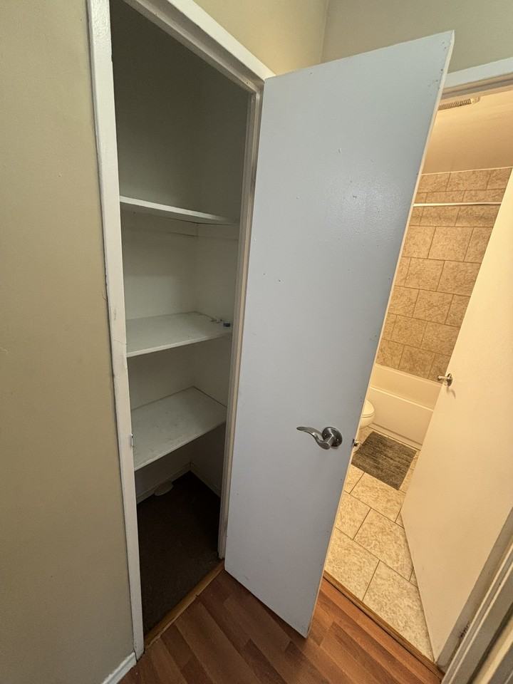 225 Old Carriage Dr #208 - Photo 7 of 10