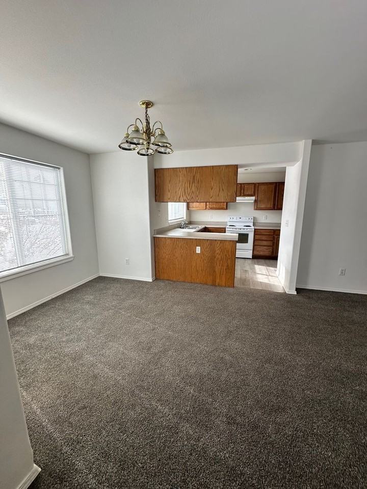 5676 Annie St #B - Photo 3 of 19