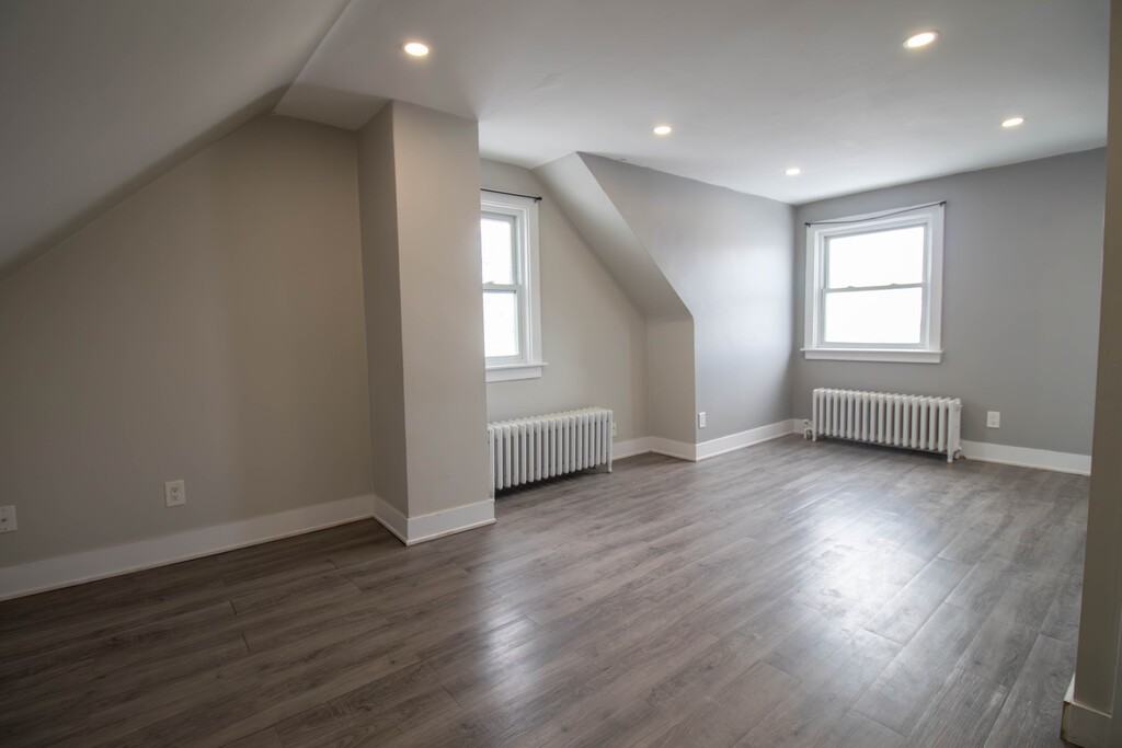 2 Clifford Ave - Photo 3 of 38