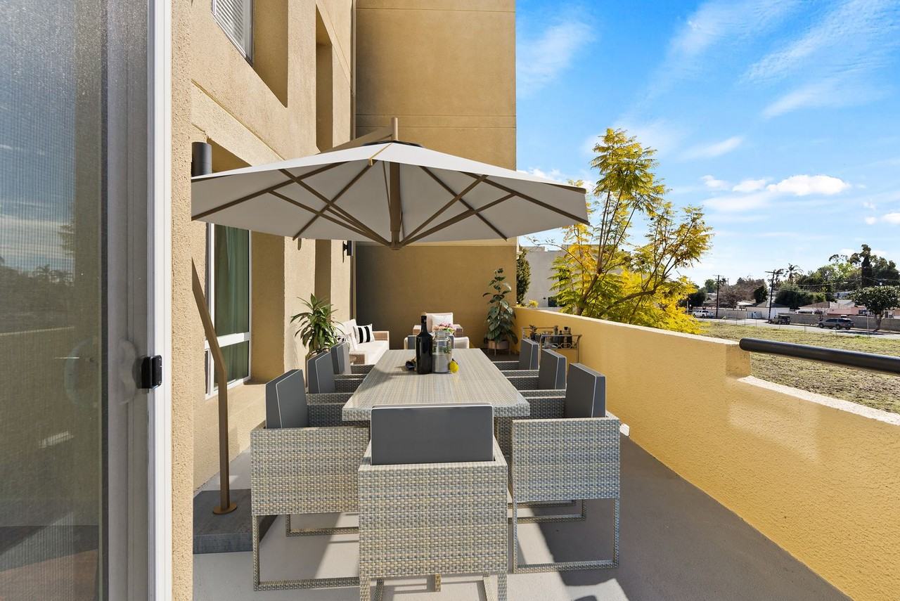 16550 Vanowen St - Photo 3 of 9