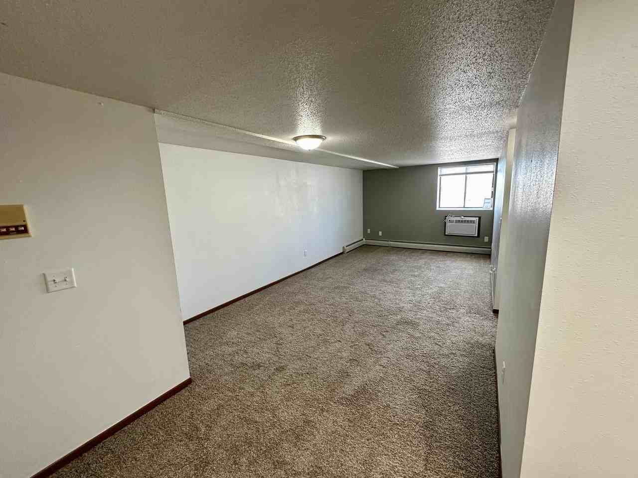 Welcome to 614 Dakota Avenue – Cozy Living in the Heart of Downtown - Photo 5 of 15