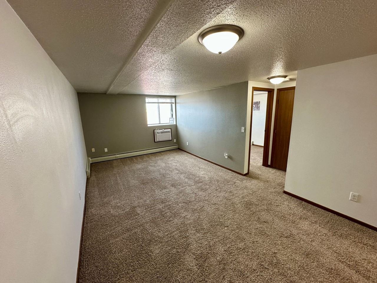 Welcome to 614 Dakota Avenue – Cozy Living in the Heart of Downtown - Photo 6 of 15