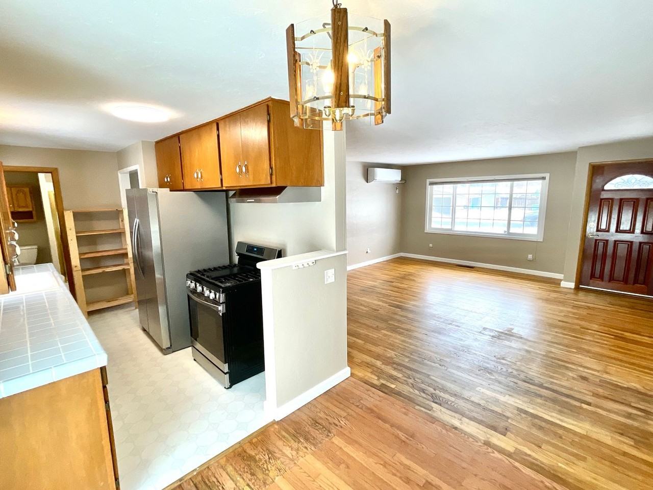 5744 Schiesel Ave - Photo 4 of 26