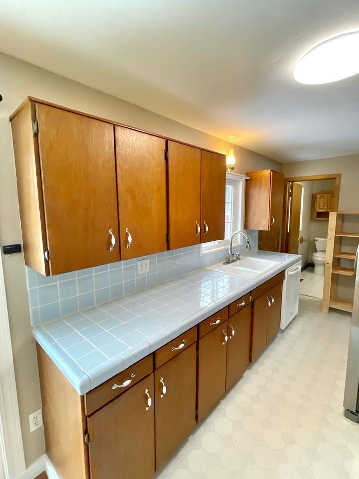 5744 Schiesel Ave - Photo 5 of 26