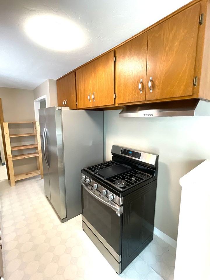 5744 Schiesel Ave - Photo 6 of 26