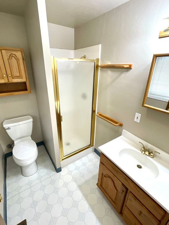 5744 Schiesel Ave - Photo 7 of 26