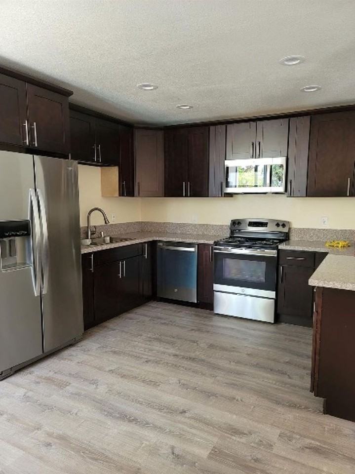 Mesa Cove - Photo 2 of 11