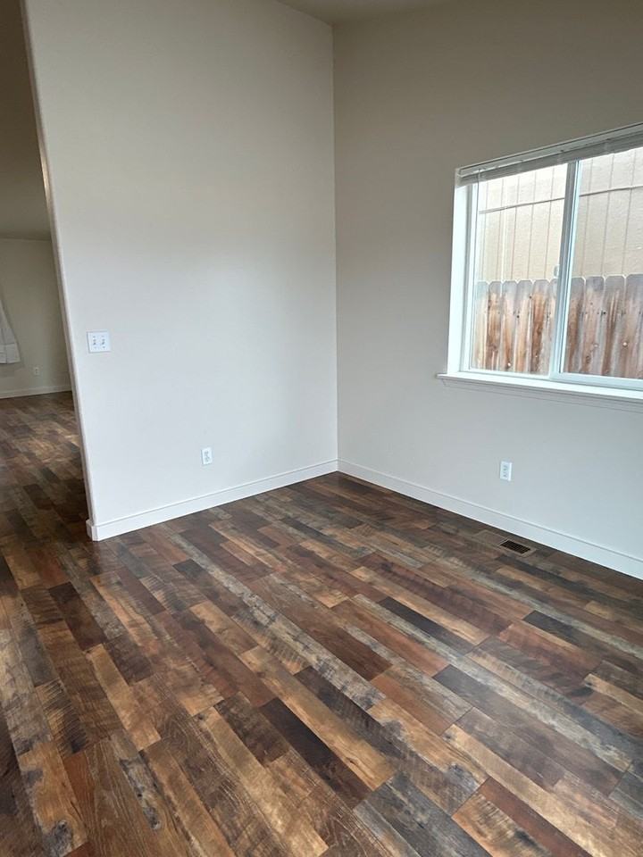 532 Se Ponderosa Dr - Photo 5 of 11