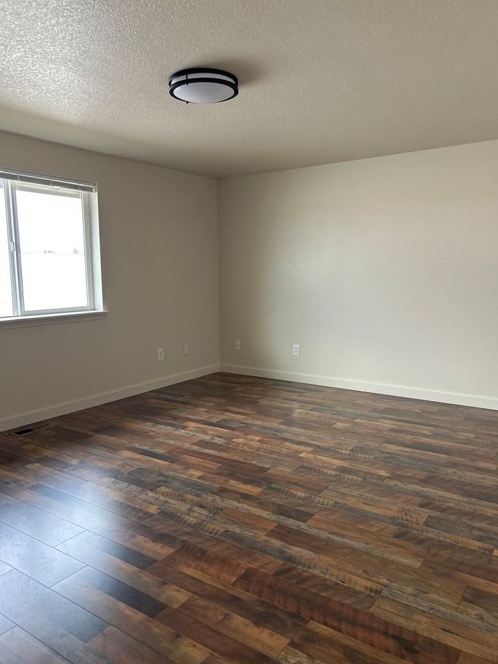 532 Se Ponderosa Dr - Photo 7 of 11