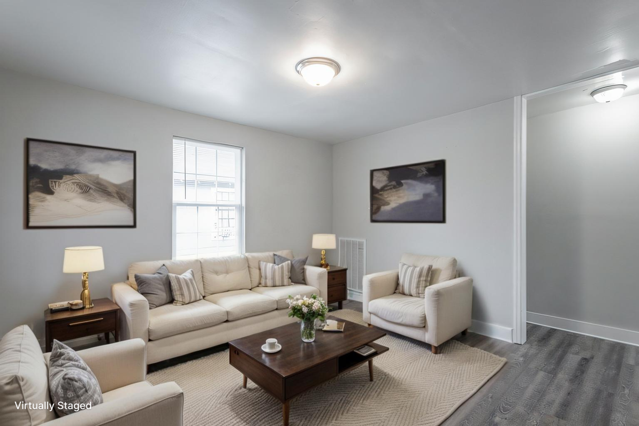 1709 S Lyerly St - Photo 3 of 34