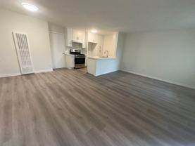 18521 Prairie St - Photo 1 of 1