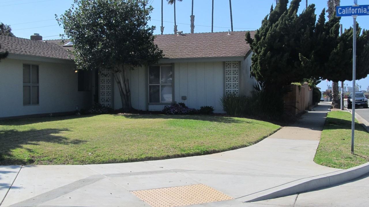 1304 California St - Photo 2 of 8