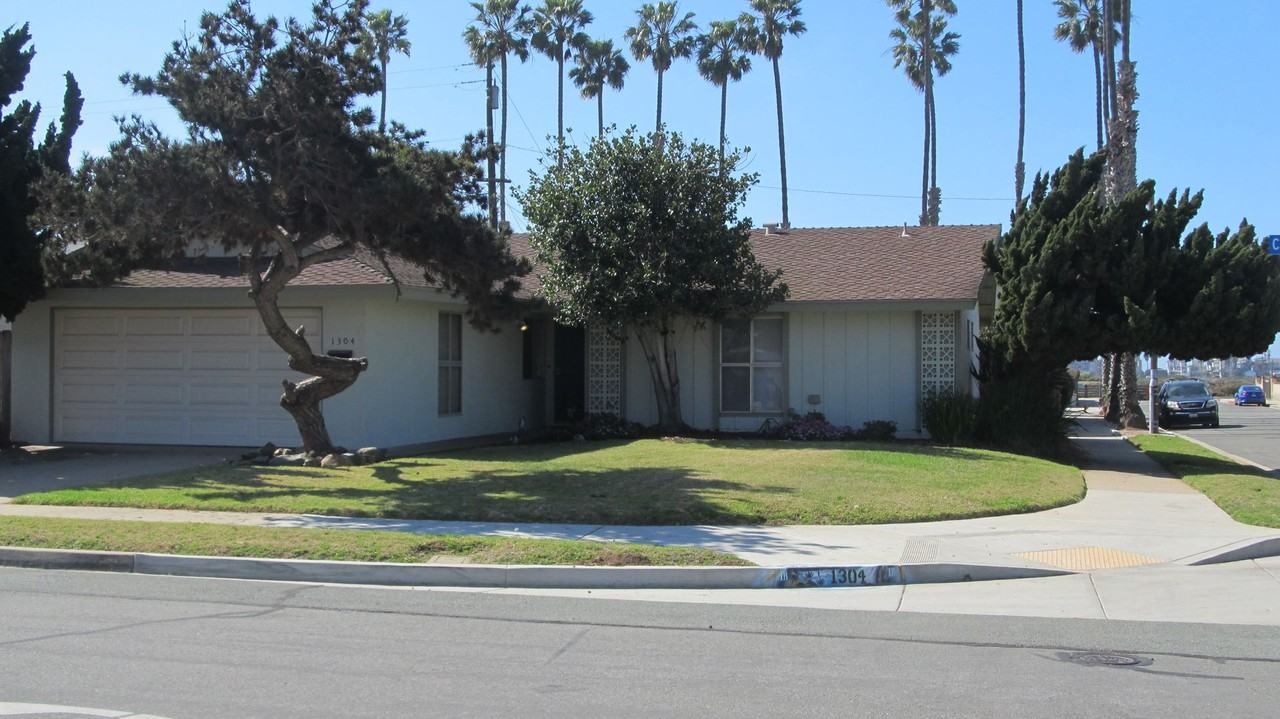 1304 California St - Photo 7 of 8