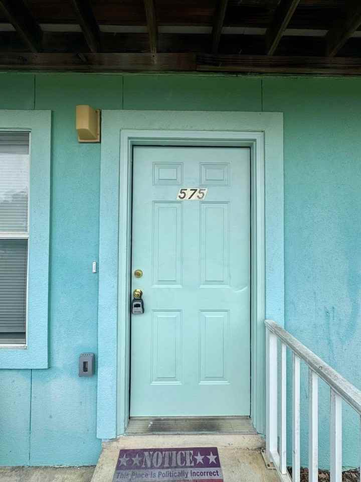 575 Florosa Ct - Photo 2 of 14