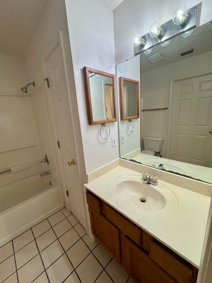 575 Florosa Ct - Photo 7 of 14