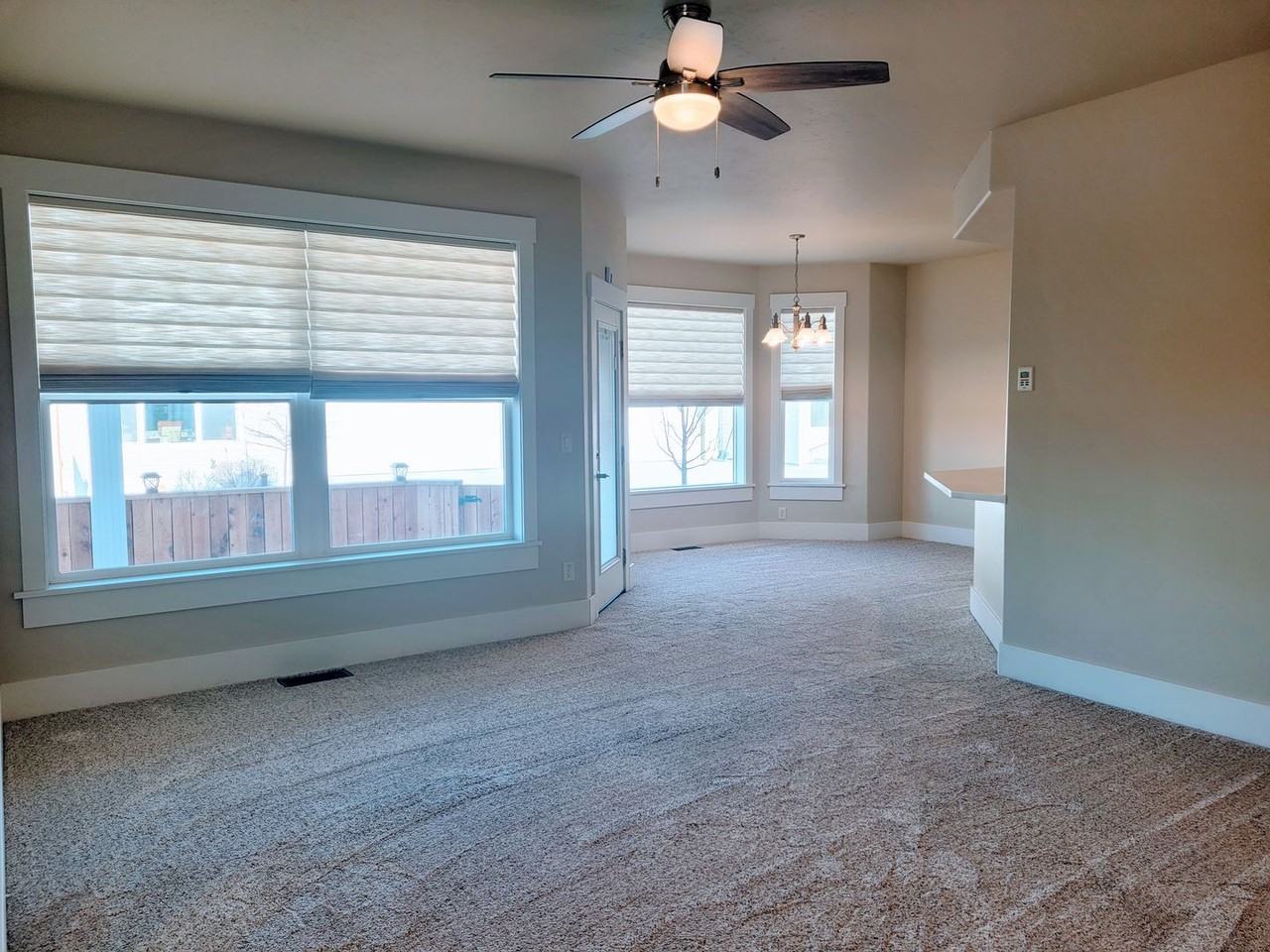 1252 Periwinkle Ct - Photo 3 of 21