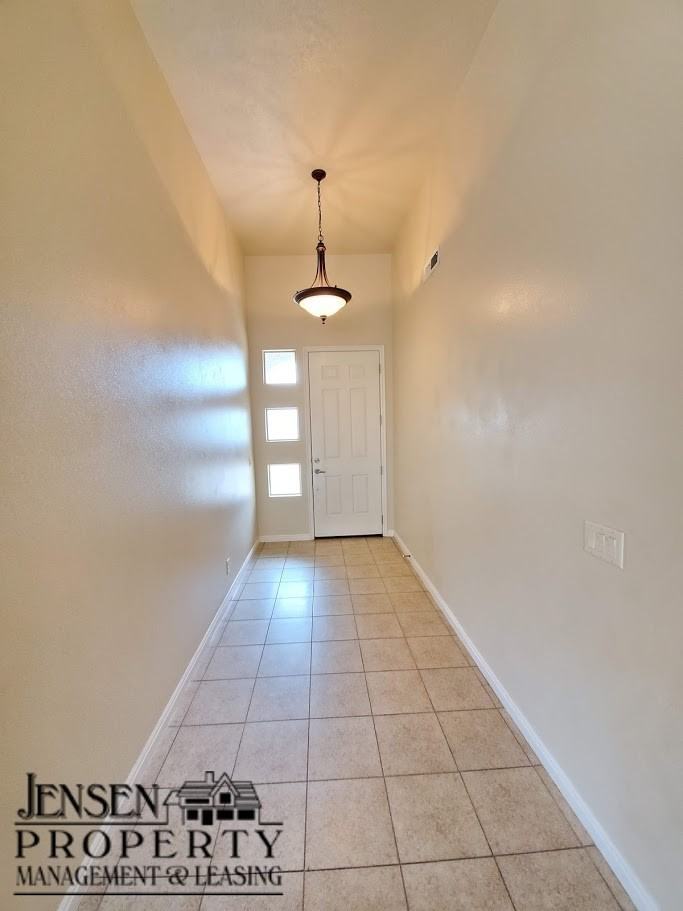 1446 N 2130 W - Photo 3 of 27