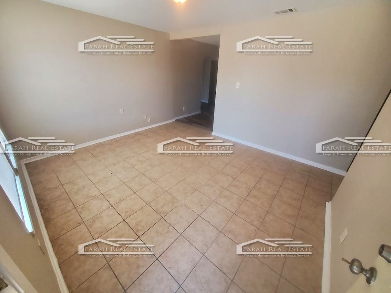 5541 Rickenbacker Pl - Photo 3 of 20