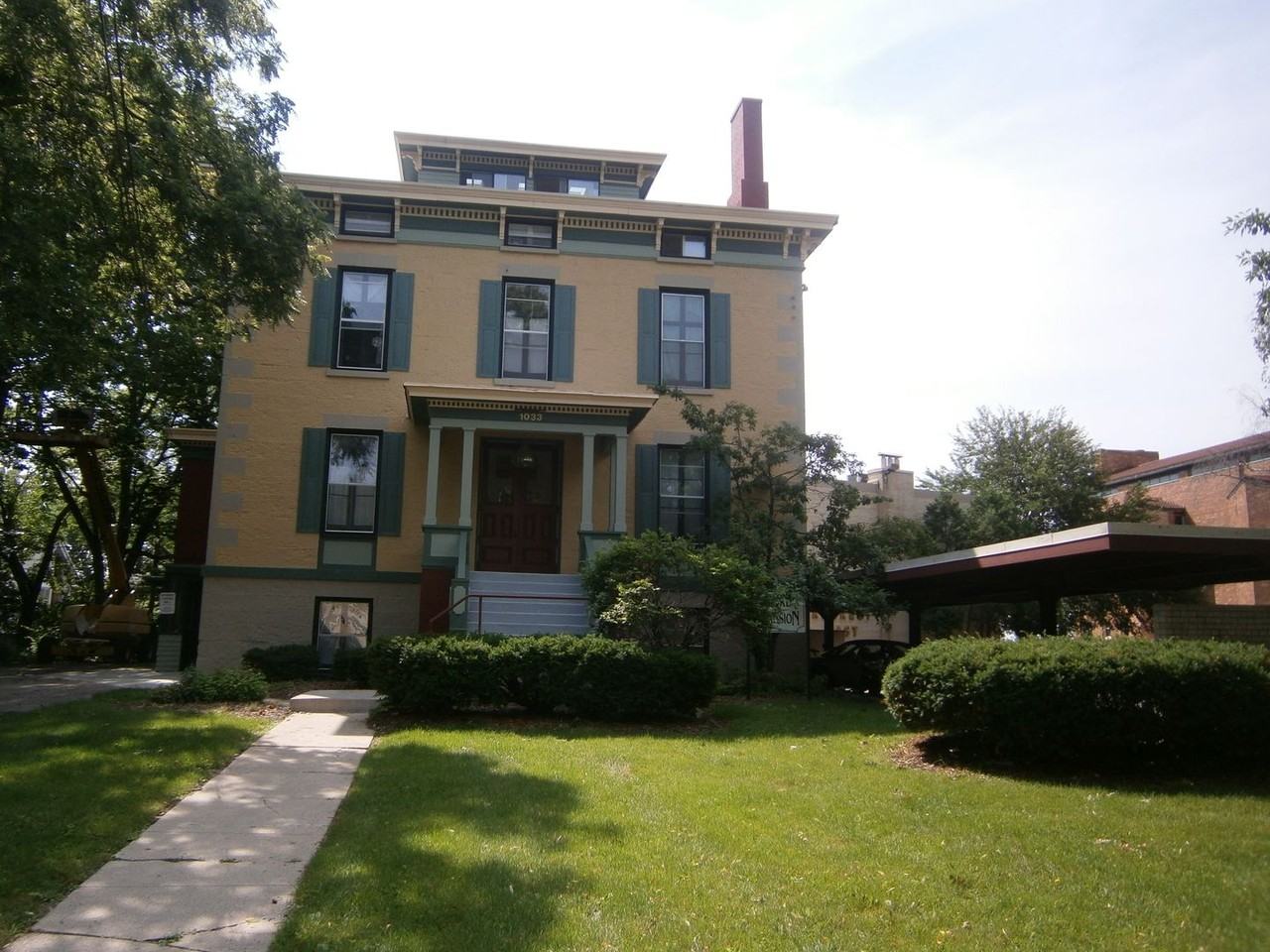 1033 Spaight Street - Photo 7 of 16