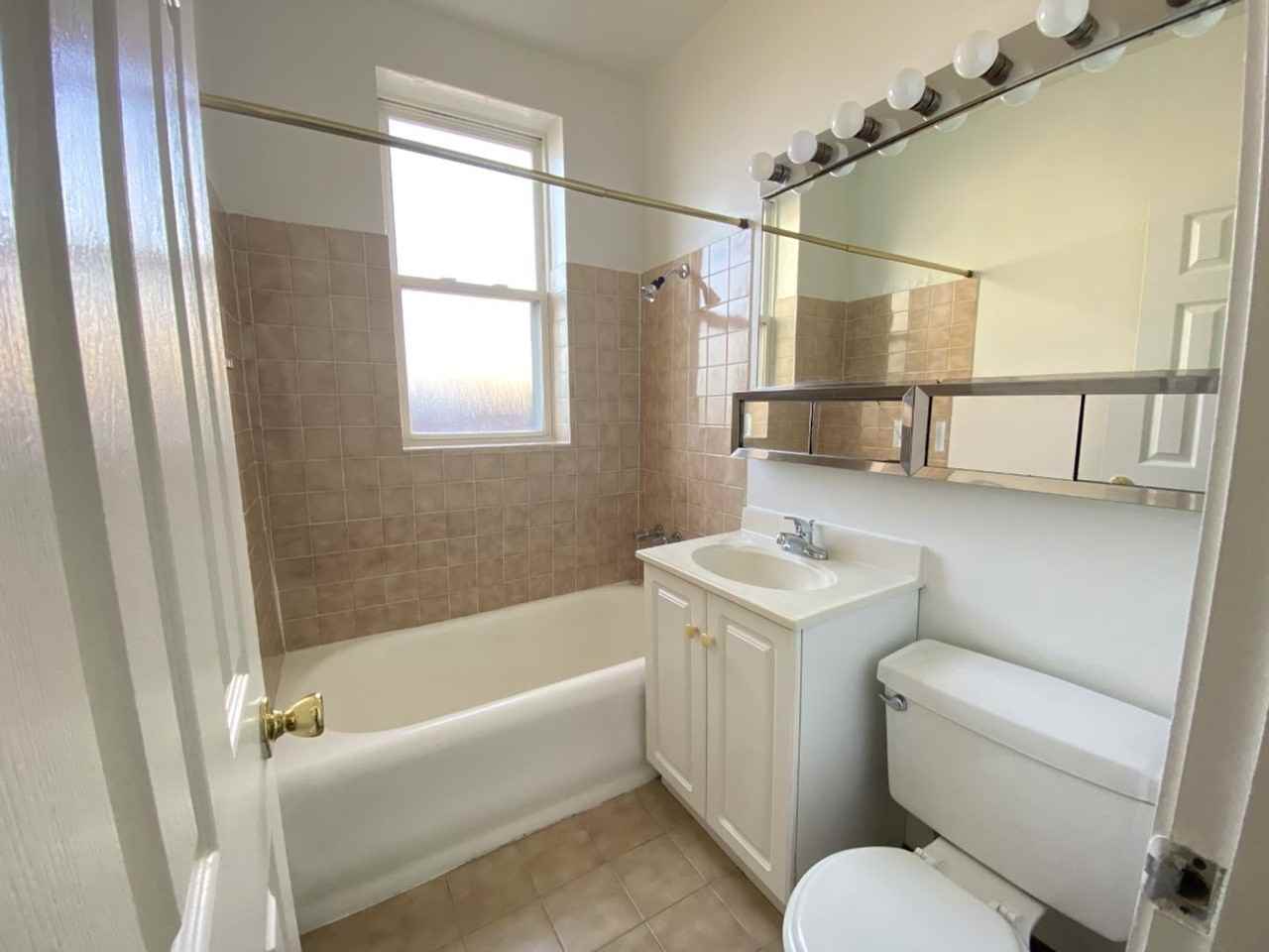 The Ambassador - Photo 7 of 23