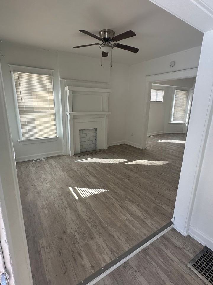 2900 E 21st St - Photo 2 of 19