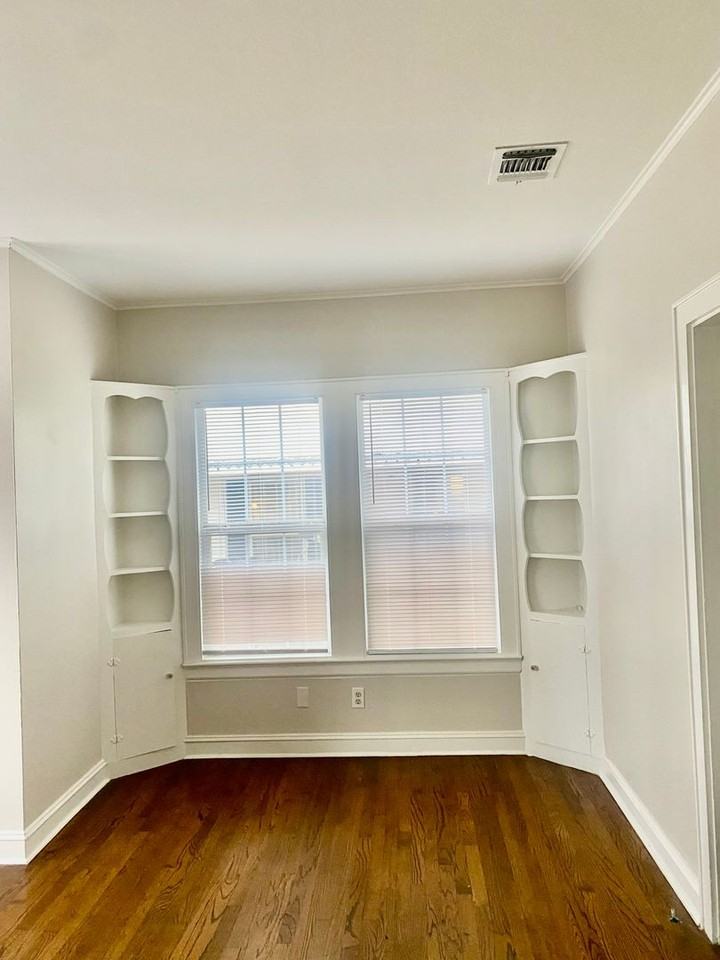 427 Stephenson St - Photo 7 of 30