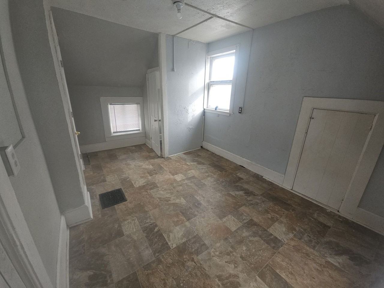 2424 5th Ave - Photo 2 of 9