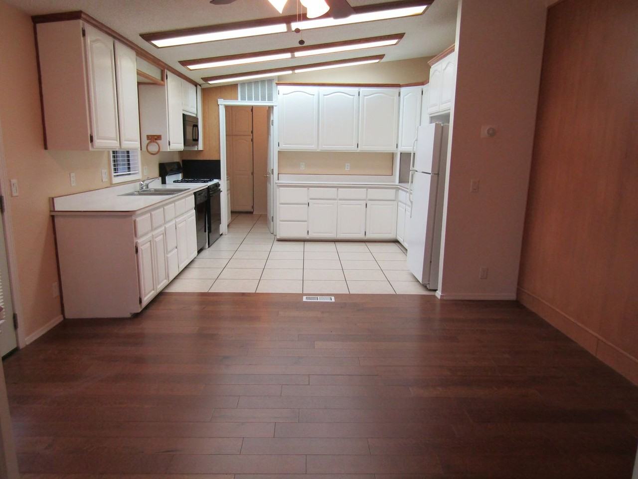 1650 Dawn Rd - Photo 3 of 11