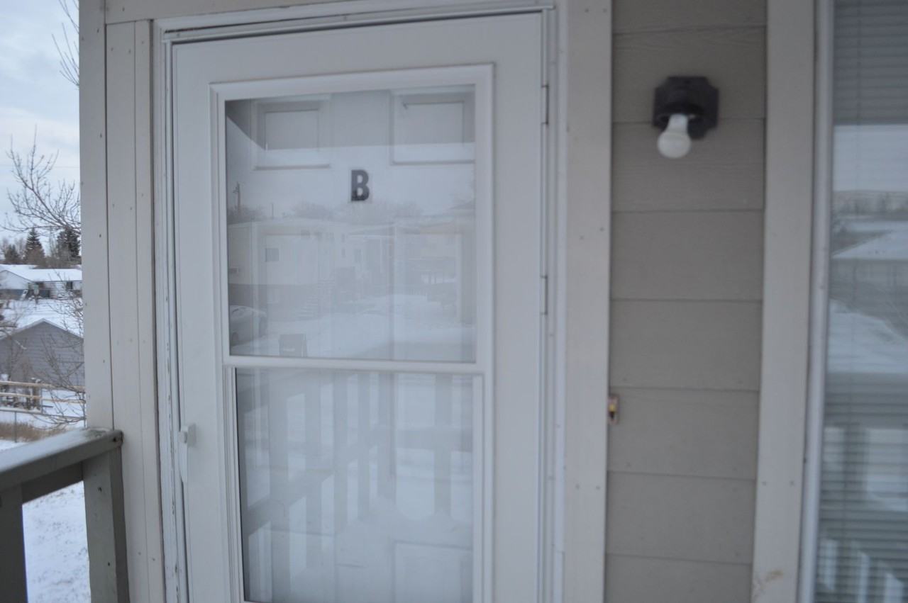 2331 S Mckinley St #B - Photo 2 of 13