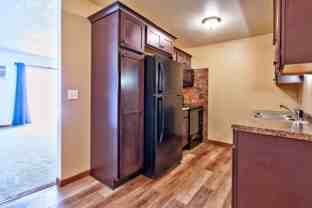 319 Oxford Ct - Photo 1 of 1