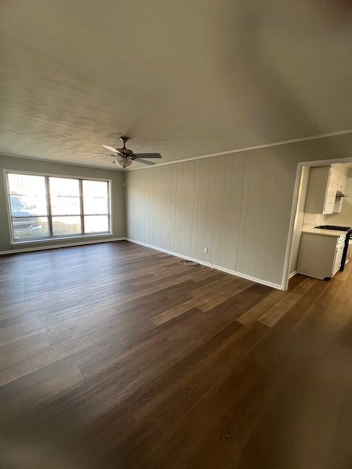 3000 Savannah St - Photo 2 of 13