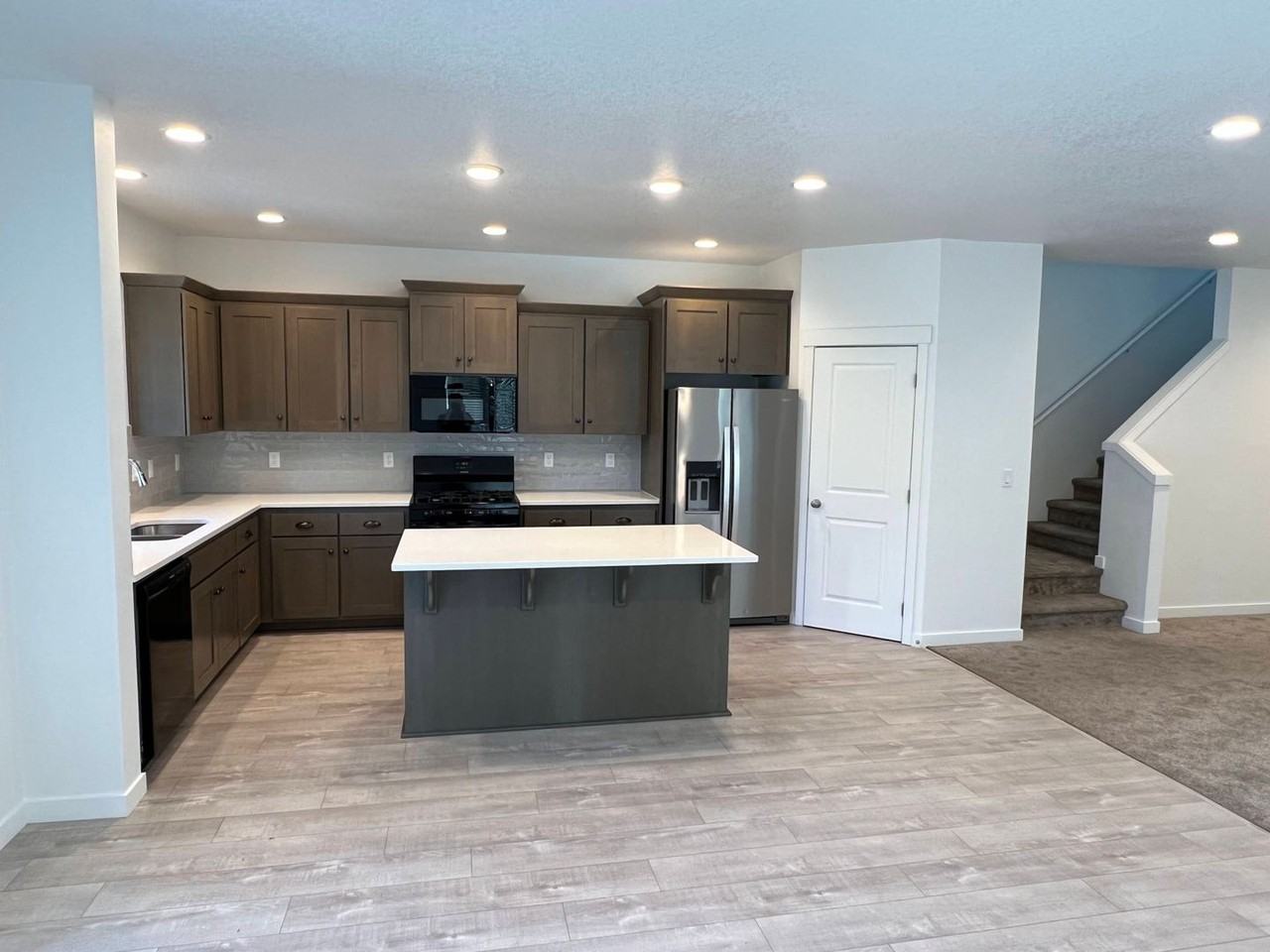 2532 Brackenfern Rd - Photo 3 of 28