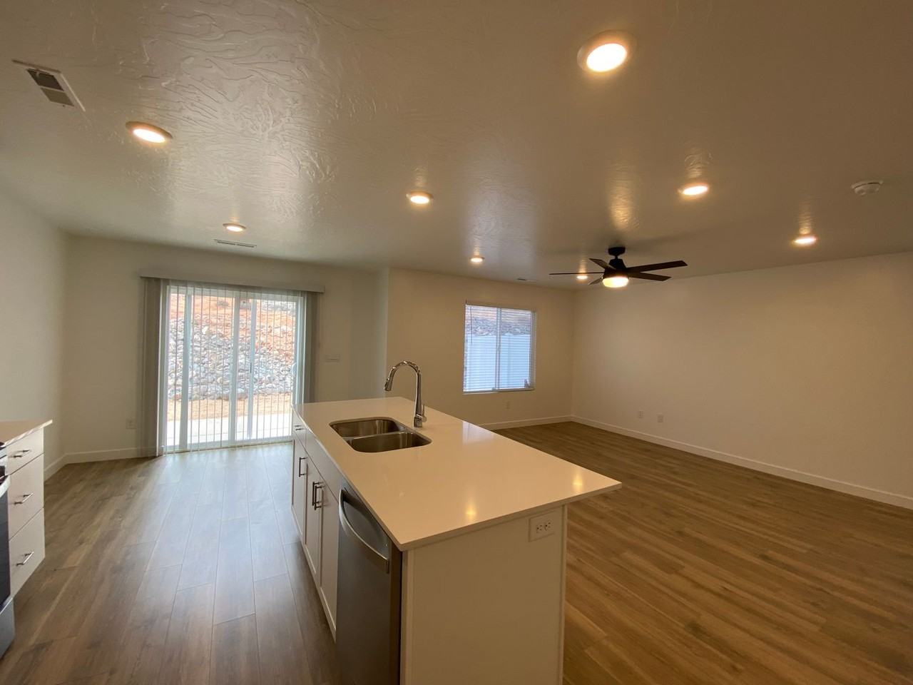 3237 E Labyrinth Point Cir - Photo 4 of 30