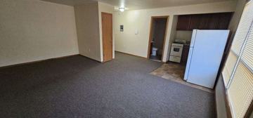 featured image of 4025 N 60th St