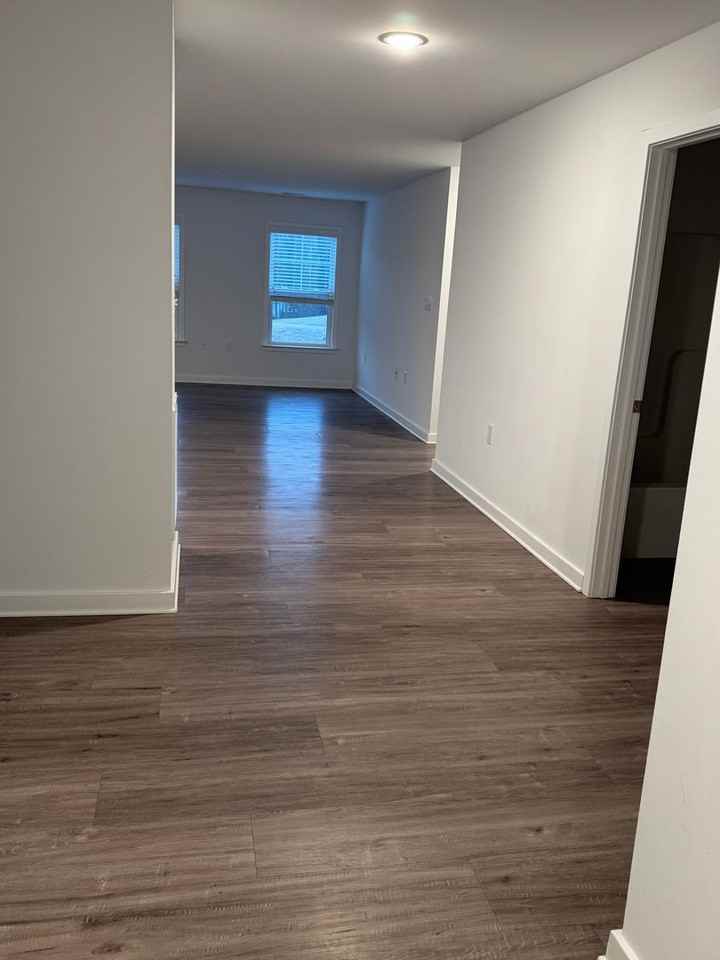 618 Dripping Spring Dr - Photo 2 of 17