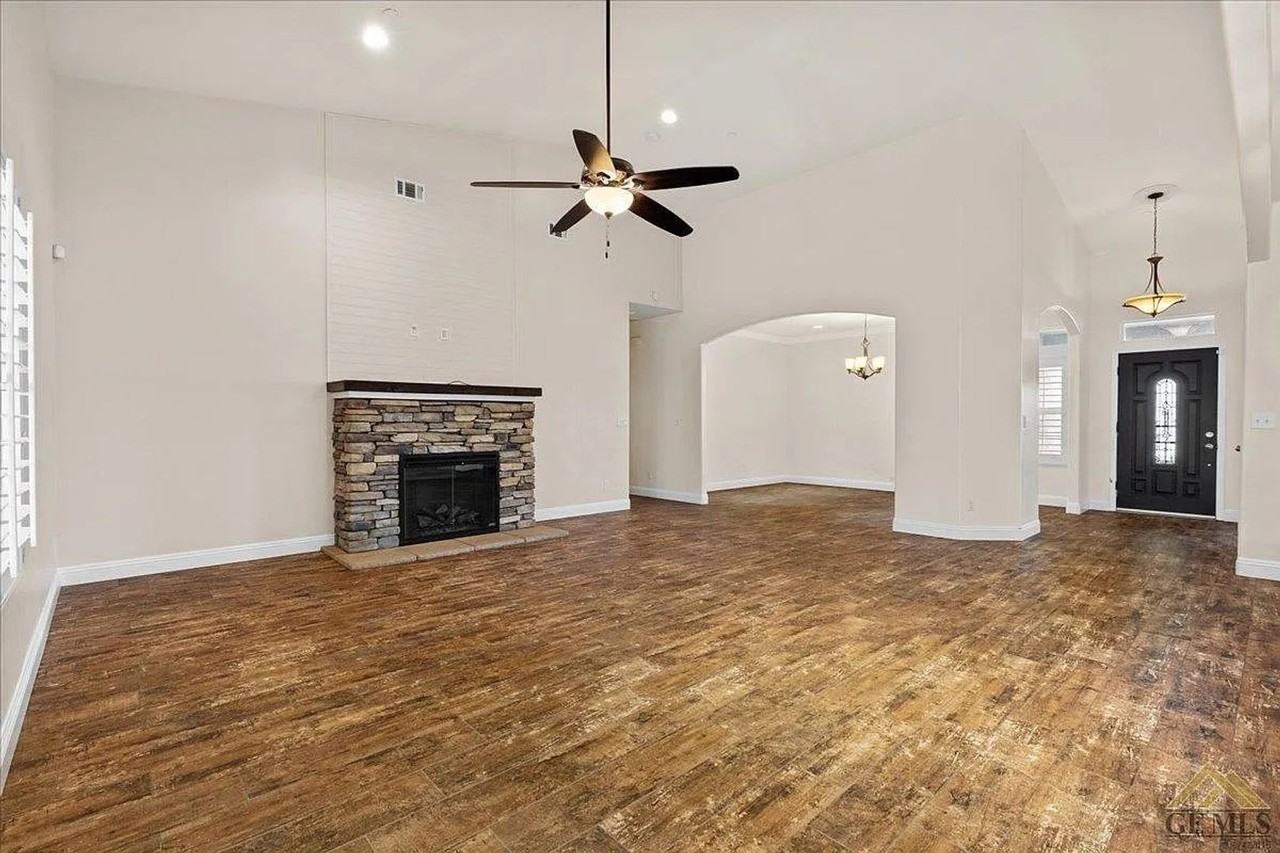 13317 Sunlight Star St - Photo 5 of 23