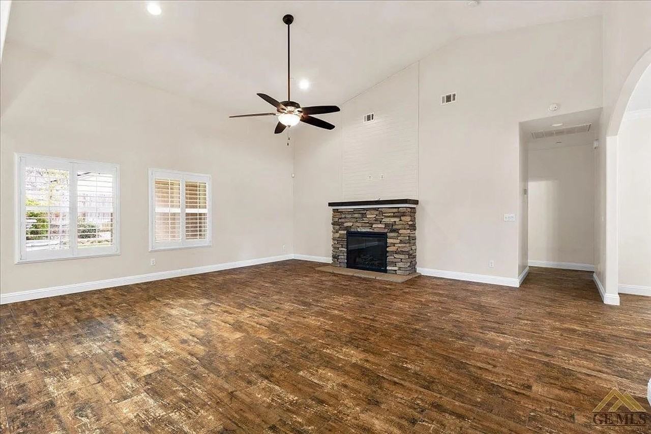 13317 Sunlight Star St - Photo 6 of 23